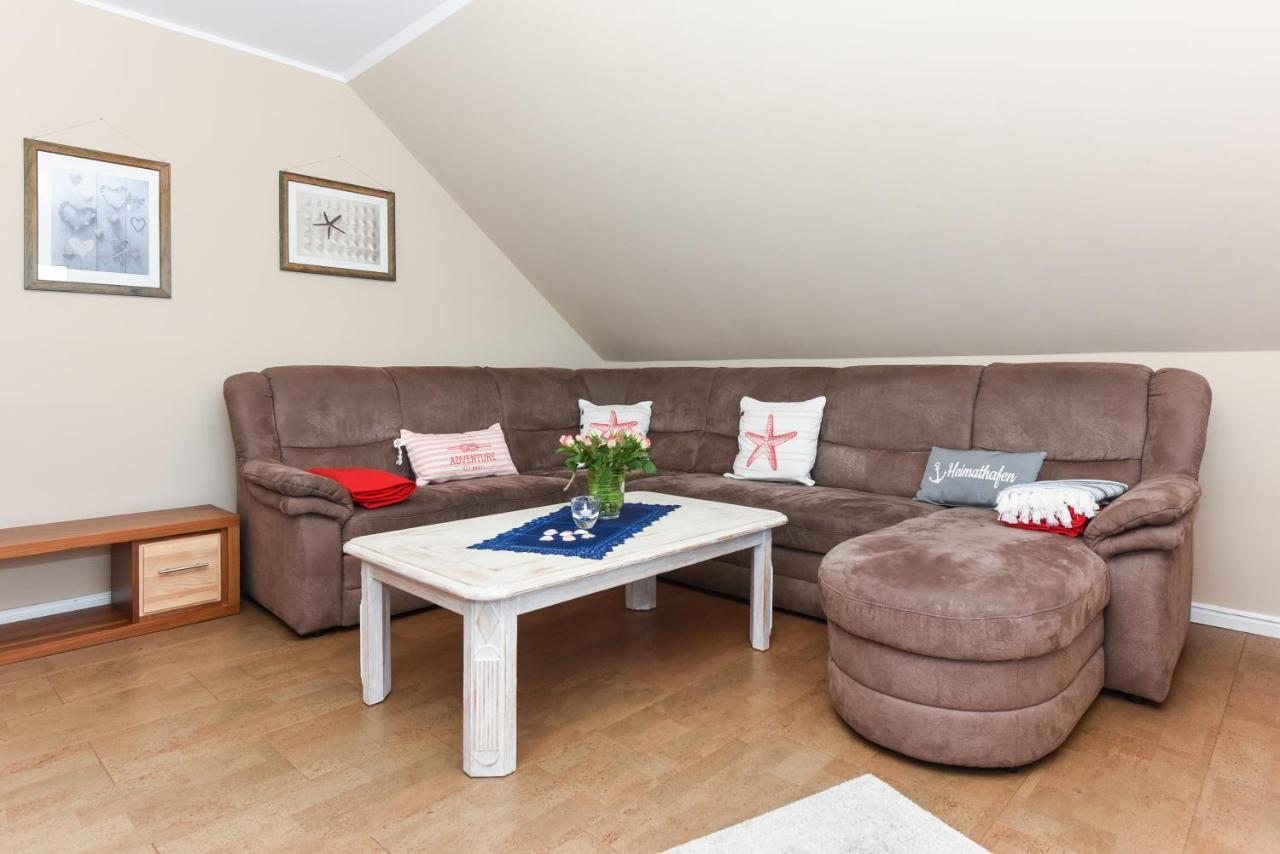 Ferienwohnung Haus Heimathafen Esens Exterior foto