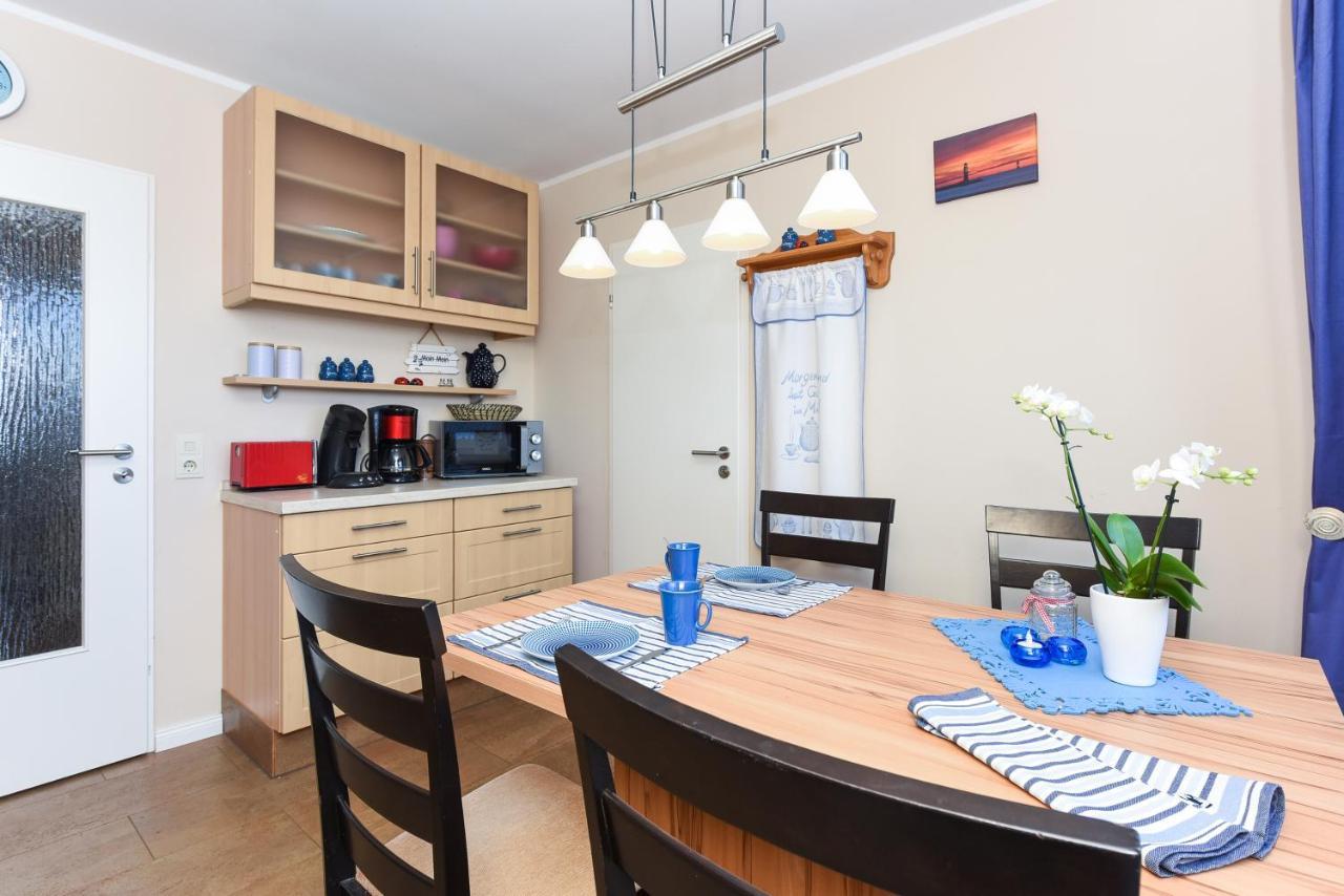 Ferienwohnung Haus Heimathafen Esens Exterior foto